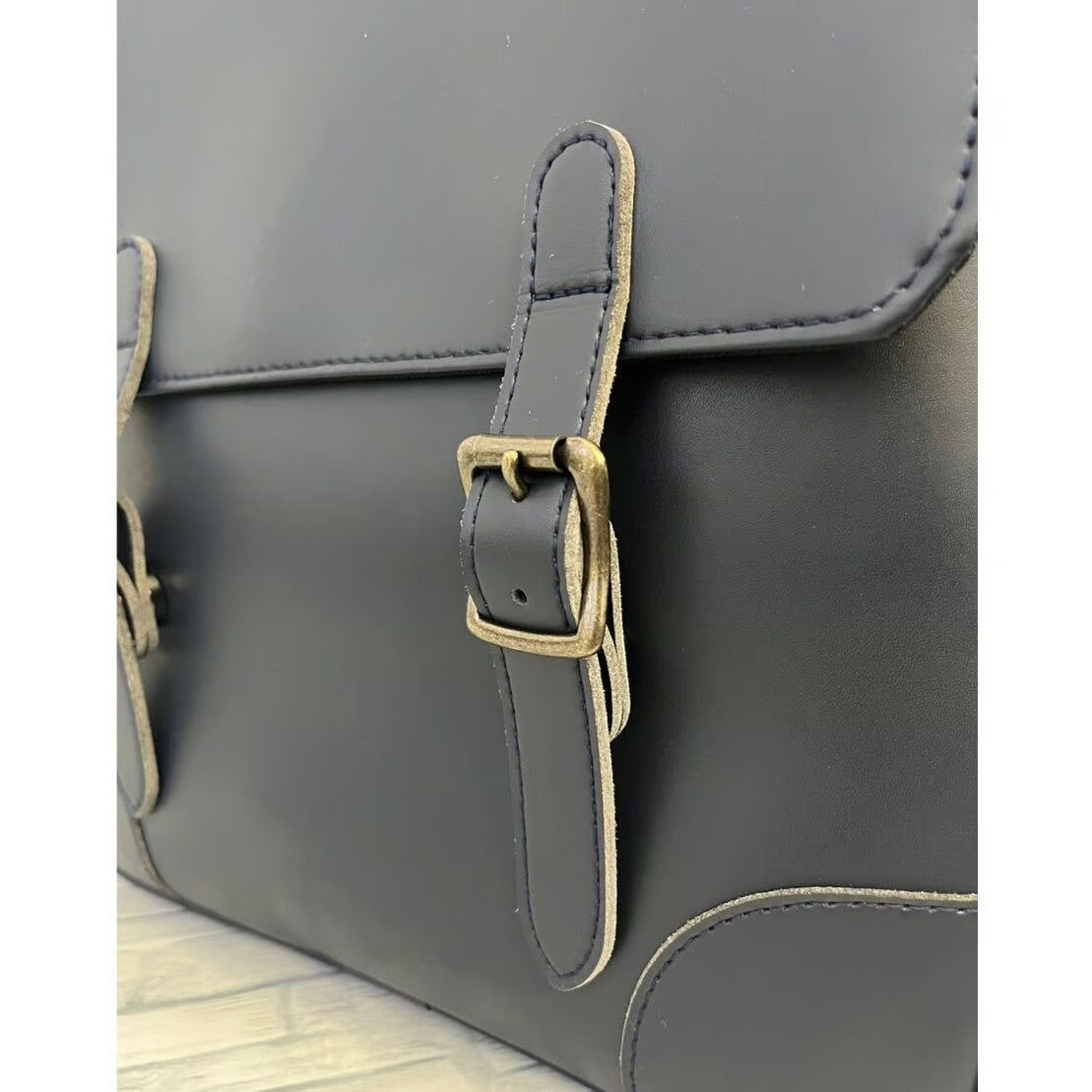 MITTAG　コントラスト