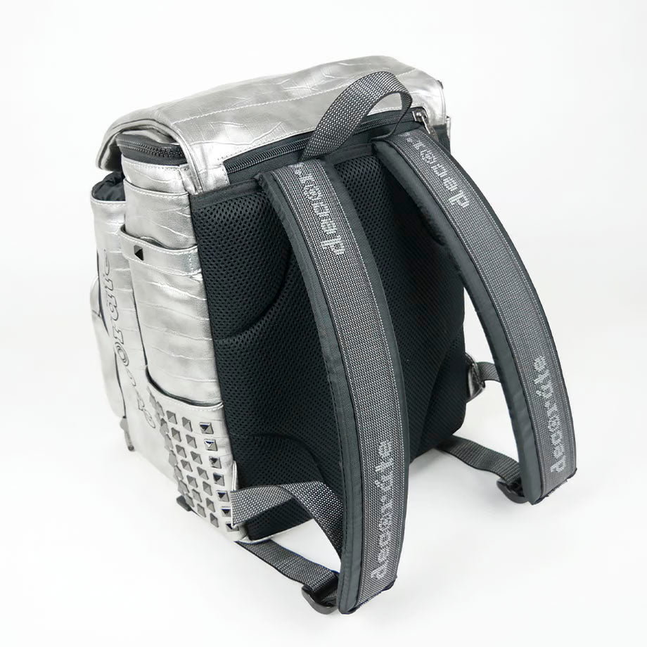 newtro／シルバー