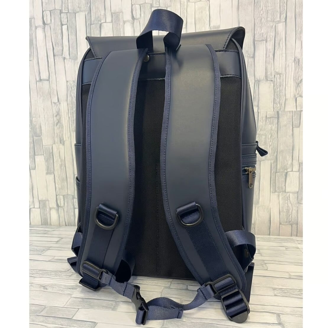 MITTAG　コントラスト